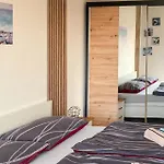 1 Bedroom Gorgeous In Lägenhet *