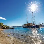 1 Bedroom Gorgeous In * Supetarska Draga