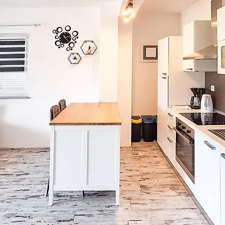 1 Bedroom Gorgeous In * Supetarska Draga
