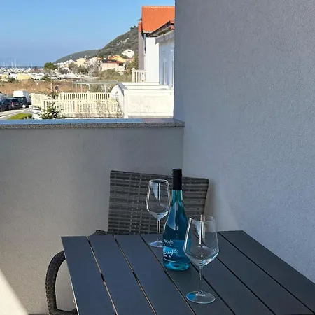 1 Bedroom Gorgeous In Lägenhet