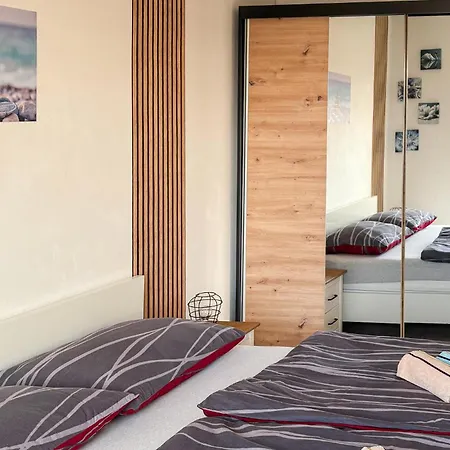 1 Bedroom Gorgeous In Apartment *