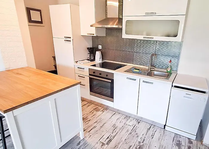 Apartament In With Wifi *